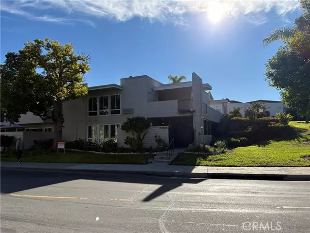 Laguna Woods, CA 92637,2280 Via Mariposa West N