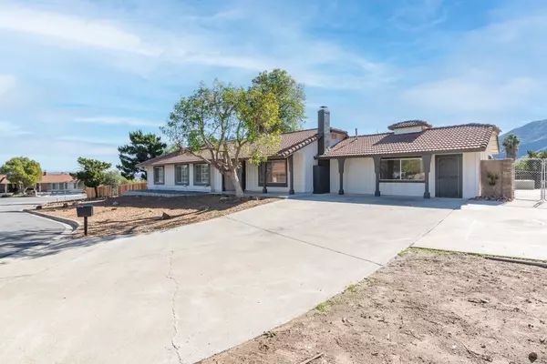 Lake Elsinore, CA 92530,15175 Macias