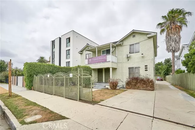 Los Angeles, CA 90007,1329 W 37th DR