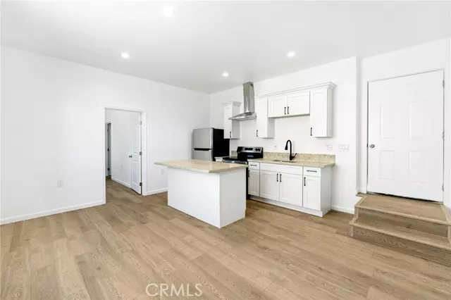 1375 N Mentor AVE, Pasadena, CA 91104