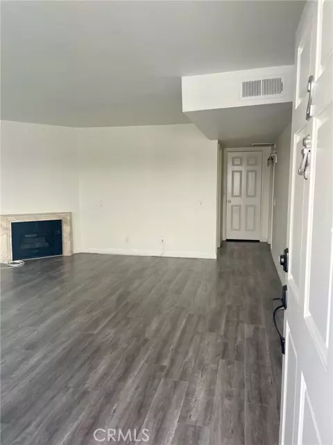 North Hollywood, CA 90062,10920 Moorpark