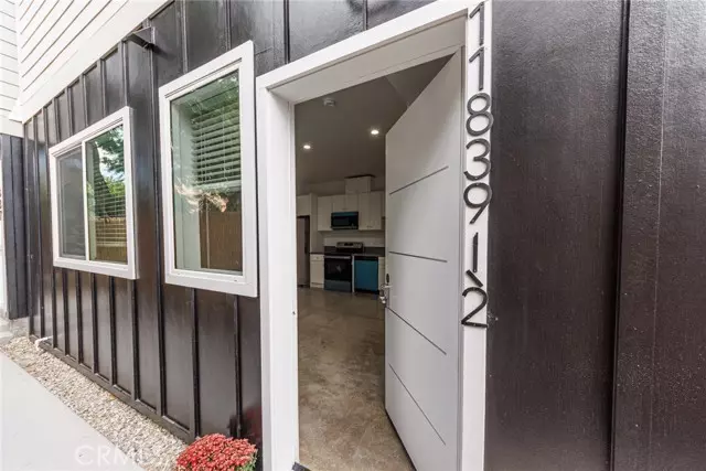 North Hollywood, CA 91605,11839 1/2 Runnymede