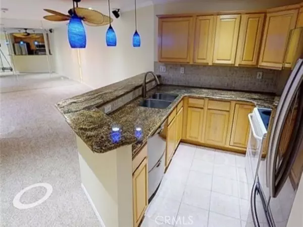 Redondo Beach, CA 90277,630 The Village 214