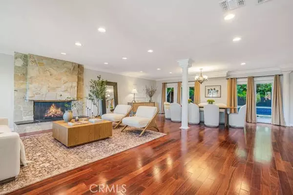 Encino, CA 91436,3325 Alginet