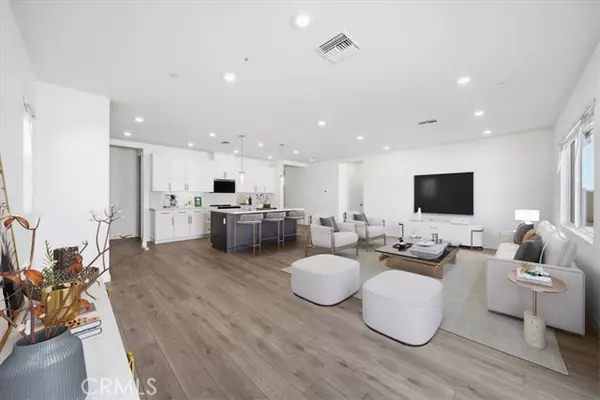 Lancaster, CA 93535,3211 E Avenue J-4