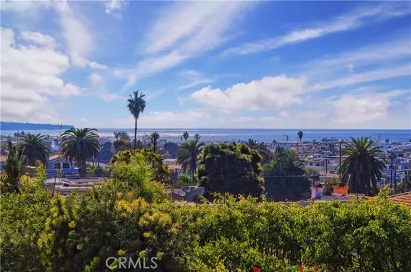 Manhattan Beach, CA 90266,207 S Poinsettia AVE