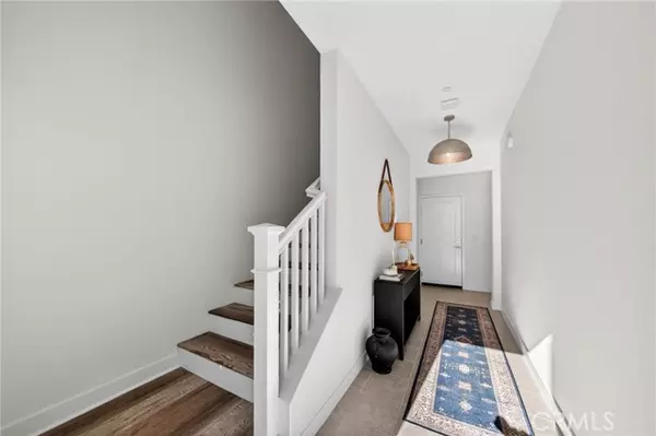 Anaheim, CA 92805,1884 S Westside