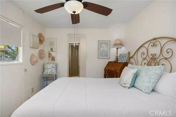 Long Beach, CA 90803,309 jade cove 57