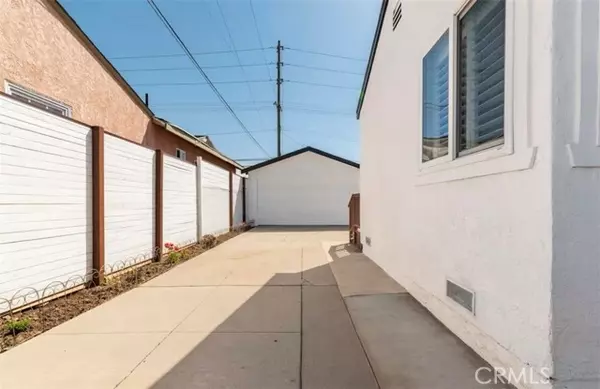 Los Angeles, CA 90045,6148 W 85th PL