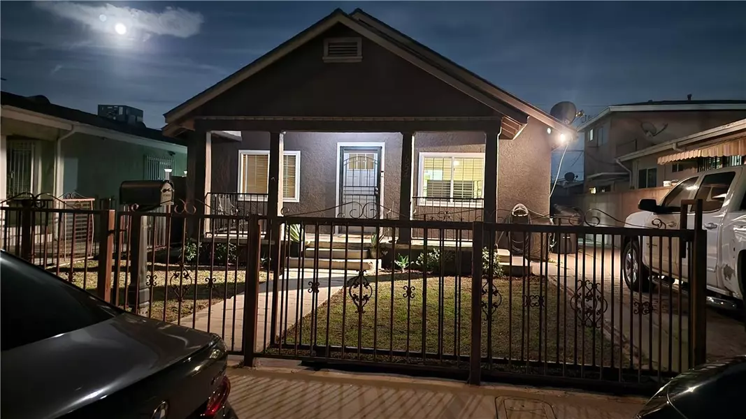 654 Oakford, Los Angeles, CA 90022