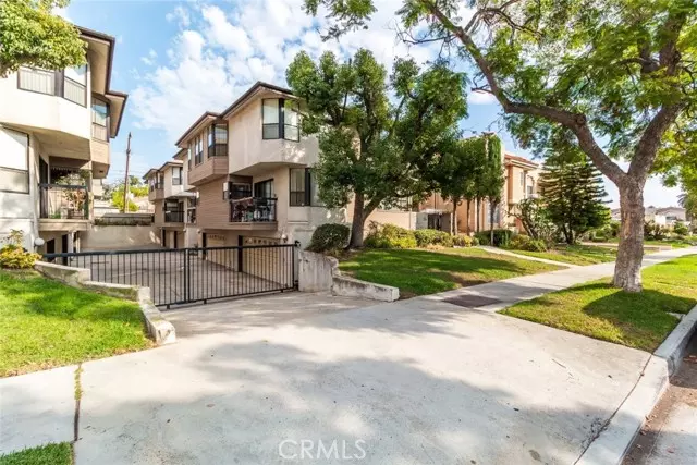 Glendale, CA 91206,514 N Isabel ST C
