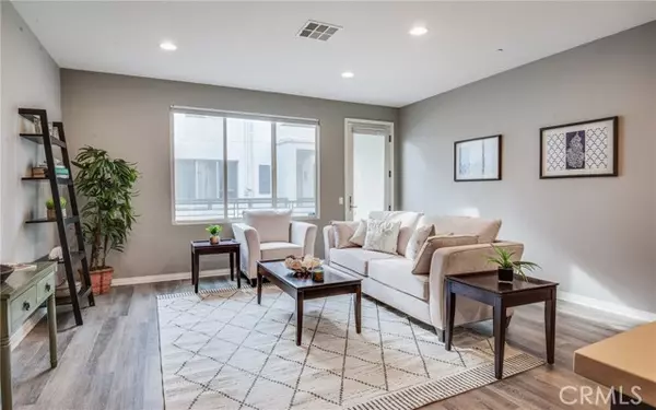 12921 Mission Avenue 102, Hawthorne, CA 90250