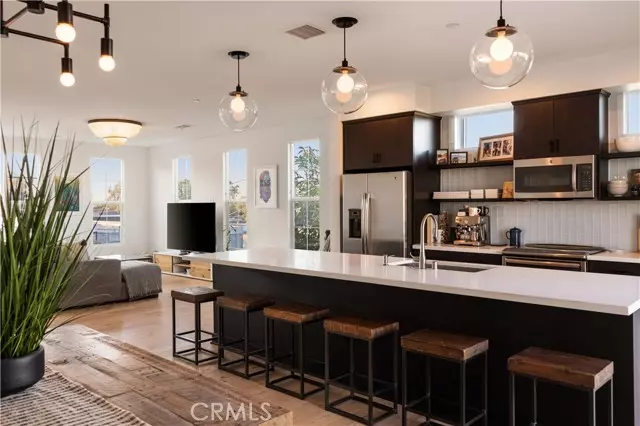 2023 Placentia, Costa Mesa, CA 92627