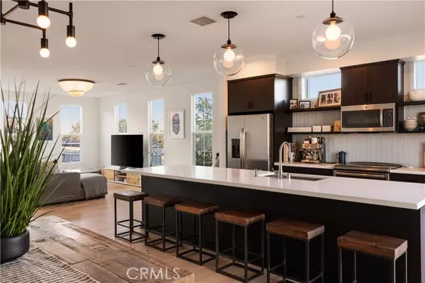 Costa Mesa, CA 92627,2023 Placentia