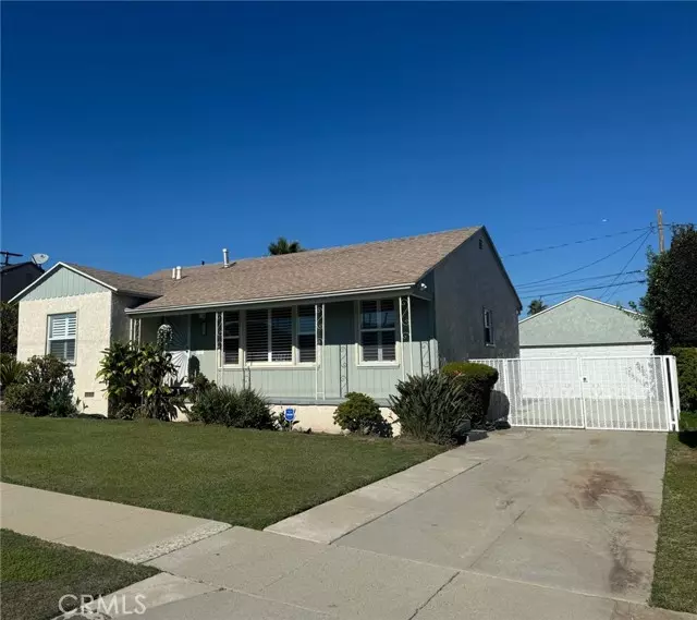 Los Angeles, CA 90061,151 121 St PL