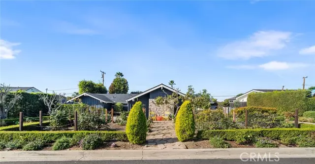 13231 Sandhurst PL, North Tustin, CA 92705