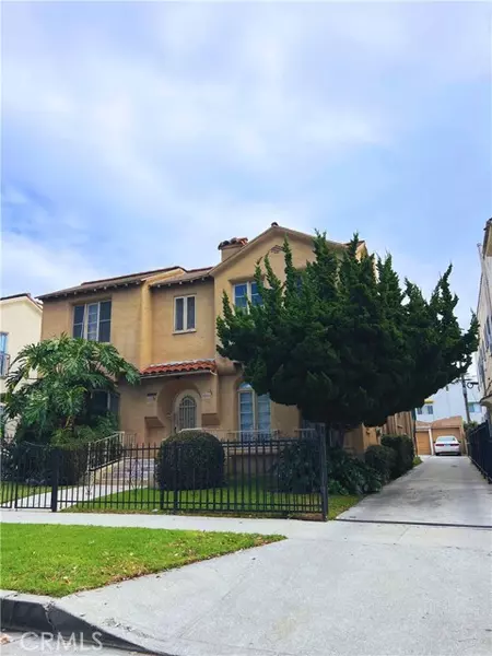 2830 Hillcrest DR, Los Angeles, CA 90016