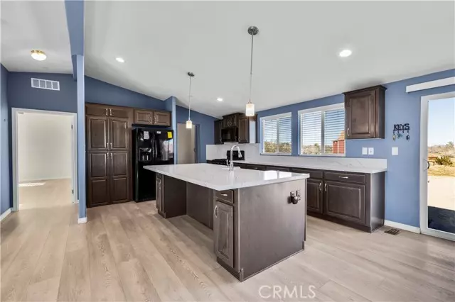 Landers, CA 92285,55925 Vallihi DR