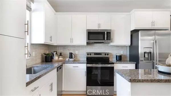 Rialto, CA 92376,1211 Yeager AVE