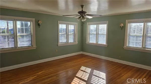 Los Angeles, CA 90042,6179 Oak Crest