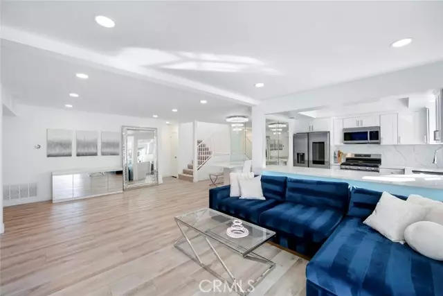 918 Hyde CT, Costa Mesa, CA 92626