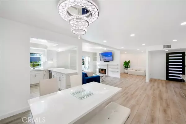 Costa Mesa, CA 92626,918 Hyde CT