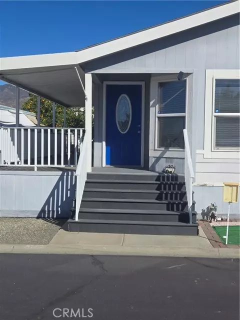 San Jacinto, CA 92583,1499 Old Mountain 51