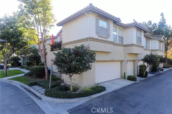 Irvine, CA 92618,2212 Crescent Oak