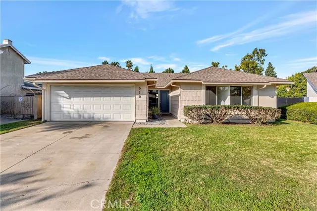 610 S Dennis, Santa Ana, CA 92704