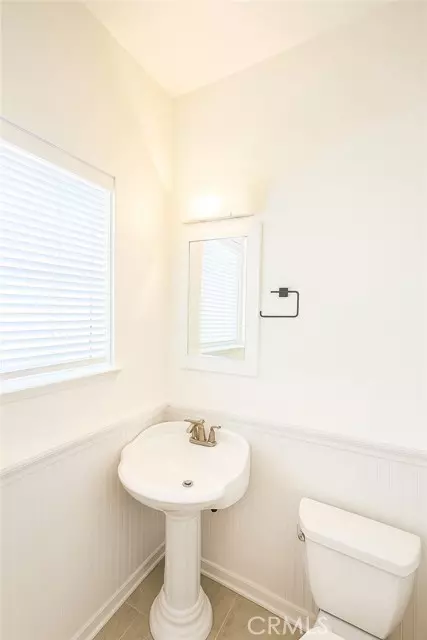 Long Beach, CA 90802,1527 E 3rd 1531