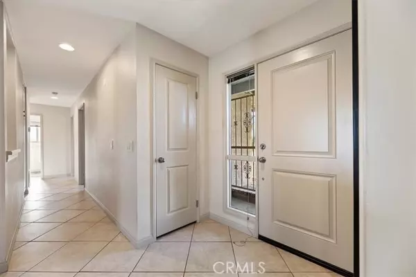 Jurupa Valley, CA 91752,5470 Manline