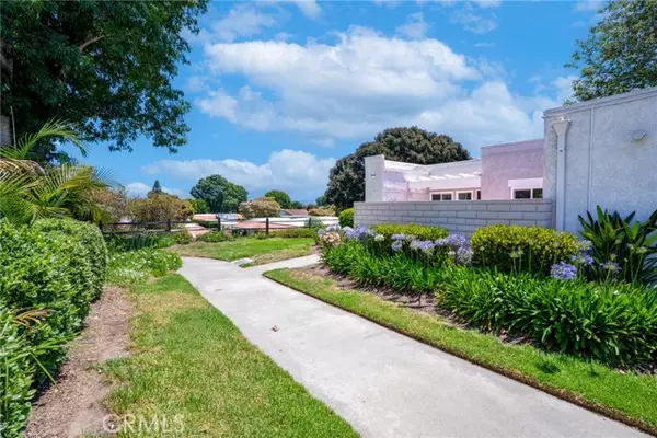 Laguna Woods, CA 92637,3066 Via Serena A