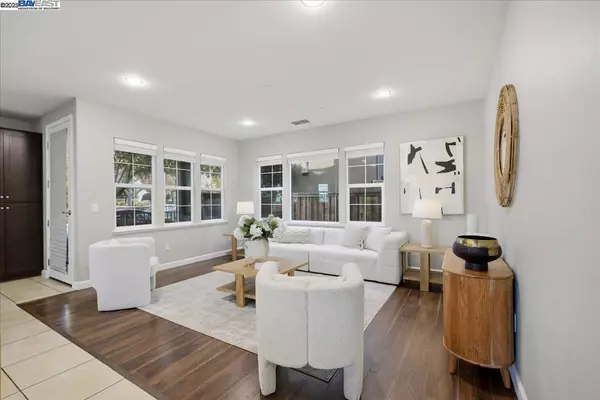 Hayward, CA 94545,1504 Middle Ln