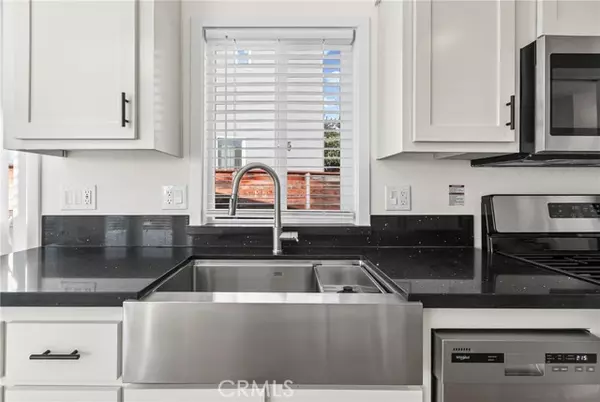 Morro Bay, CA 93442,190 27 Main St 27