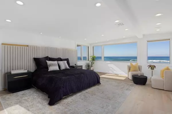 2016 Ocean Front, Del Mar, CA 92014