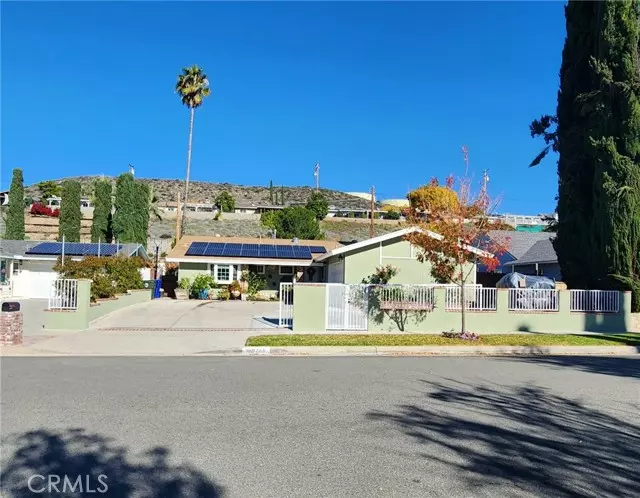 19755 Steinway ST, Canyon Country, CA 91351