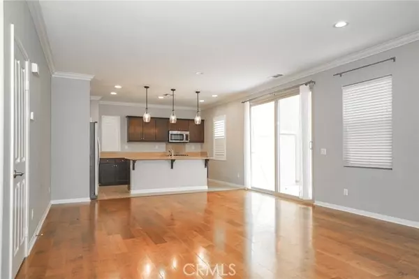 Irvine, CA 92618,31 Bell Chime