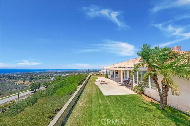 Corona Del Mar, CA 92625,33 Montecito DR