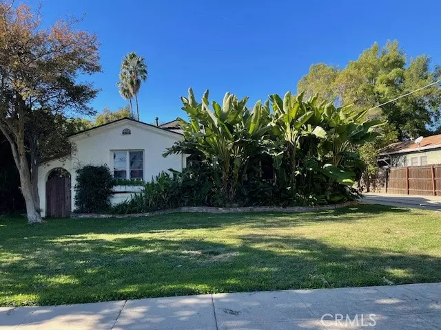 Van Nuys, CA 91405,6709 Vesper