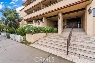 5412 Lindley 110, Encino, CA 91316