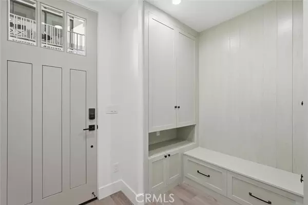 Redondo Beach, CA 90277,617 N Irena AVE C