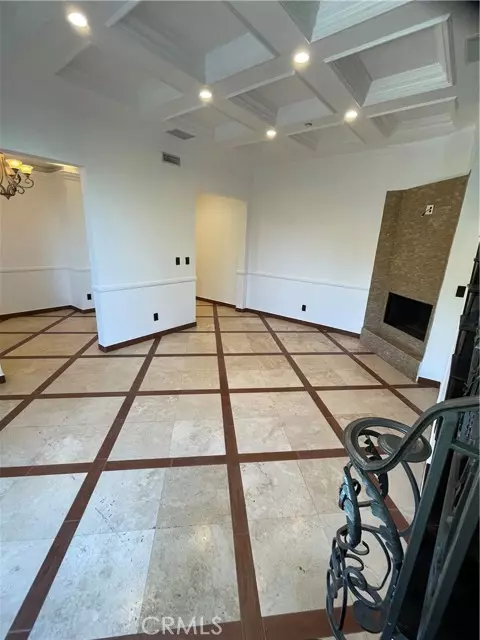 Los Angeles, CA 90069,8655 Hillside