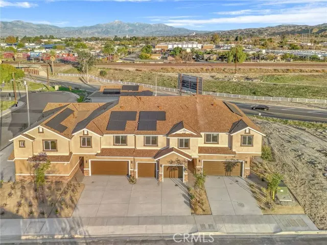 902 W Hert ST, Colton, CA 92324