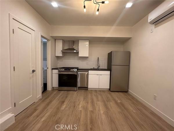 2626 Cloverfield, Santa Monica, CA 90405