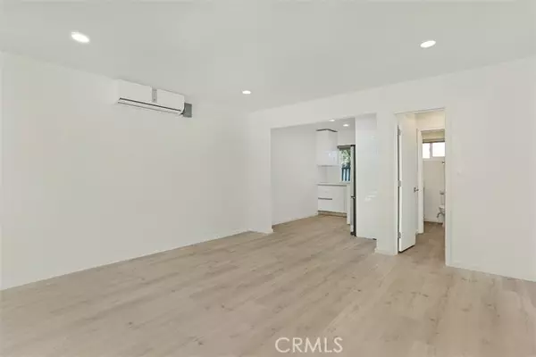 11918 Hart 1, North Hollywood, CA 91605