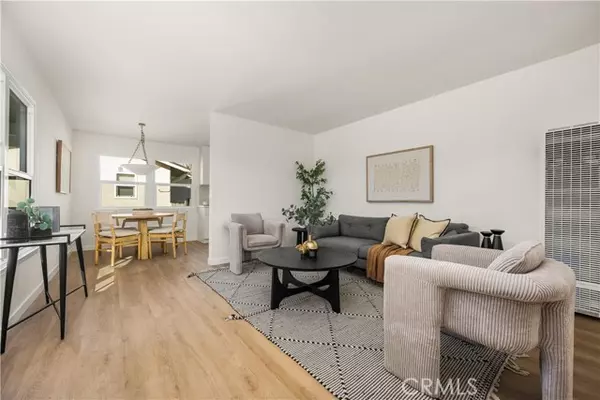 Lakewood, CA 90715,21416 Rossford AVE