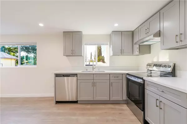 Tujunga, CA 91042,10528 1/4 Hillhaven