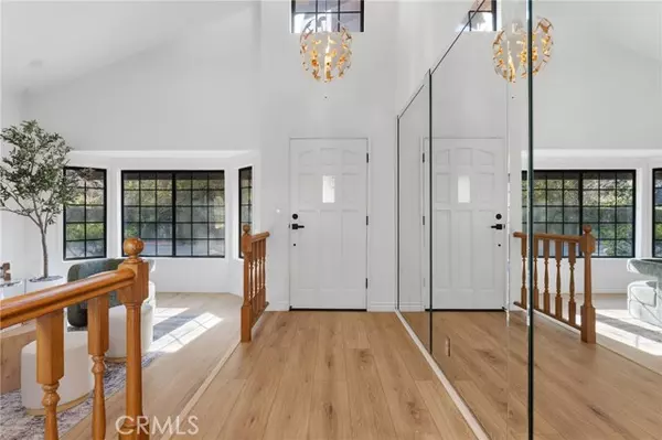 Sherman Oaks, CA 91423,13033 Magnolia