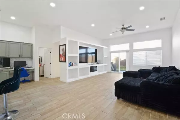 Hesperia, CA 92344,14152 Nantucket