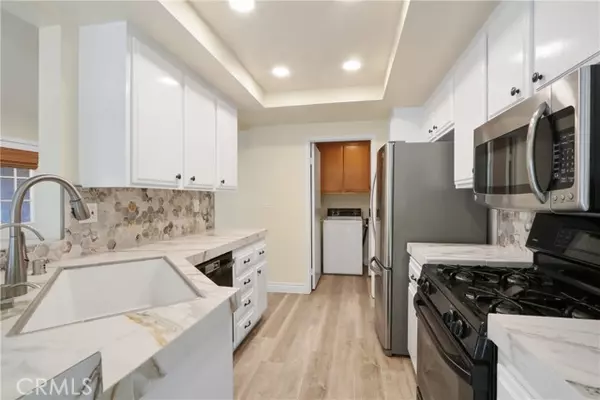 Mission Viejo, CA 92692,27412 Iris Ave